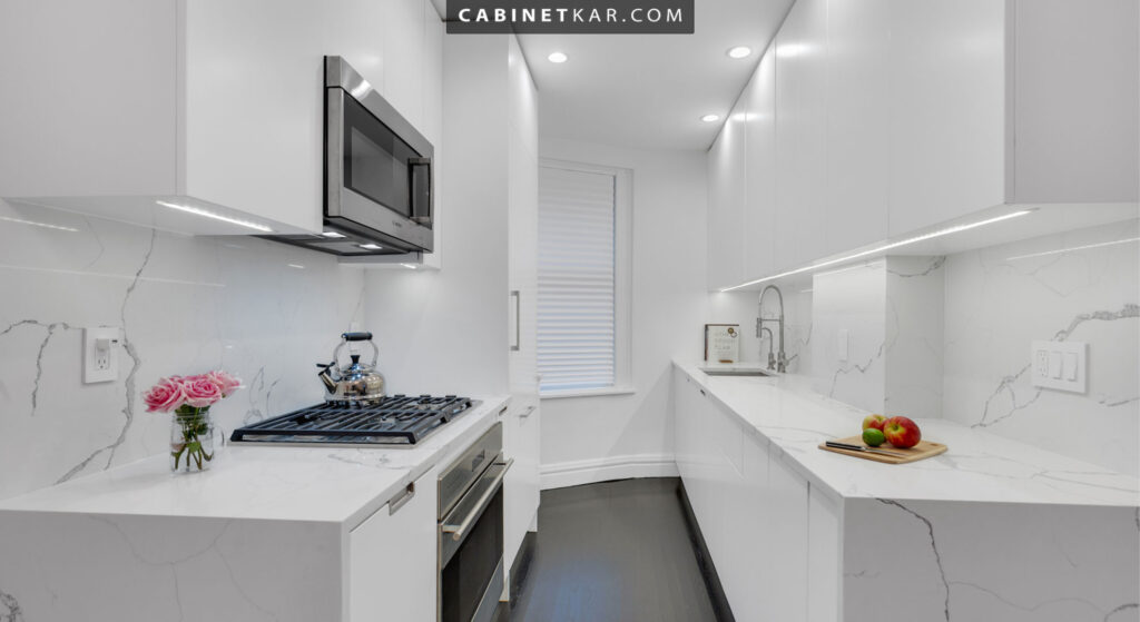 کابینت سفید برای آشپزخانه های کوچک